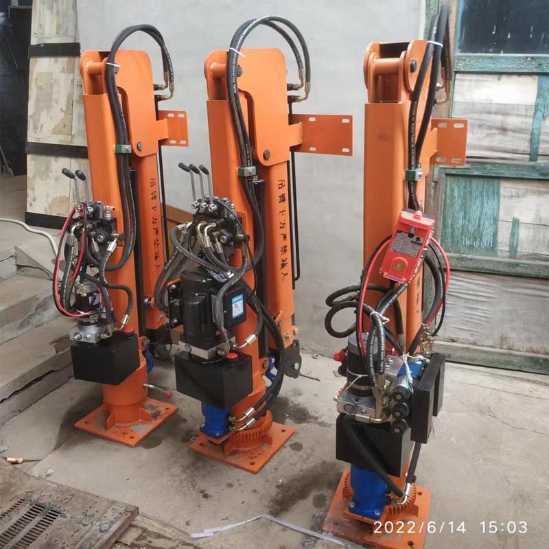 准格尔旗重汽蓝牌随车吊 3.2吨 国六动力强 液压驱动 农用自卸起重机